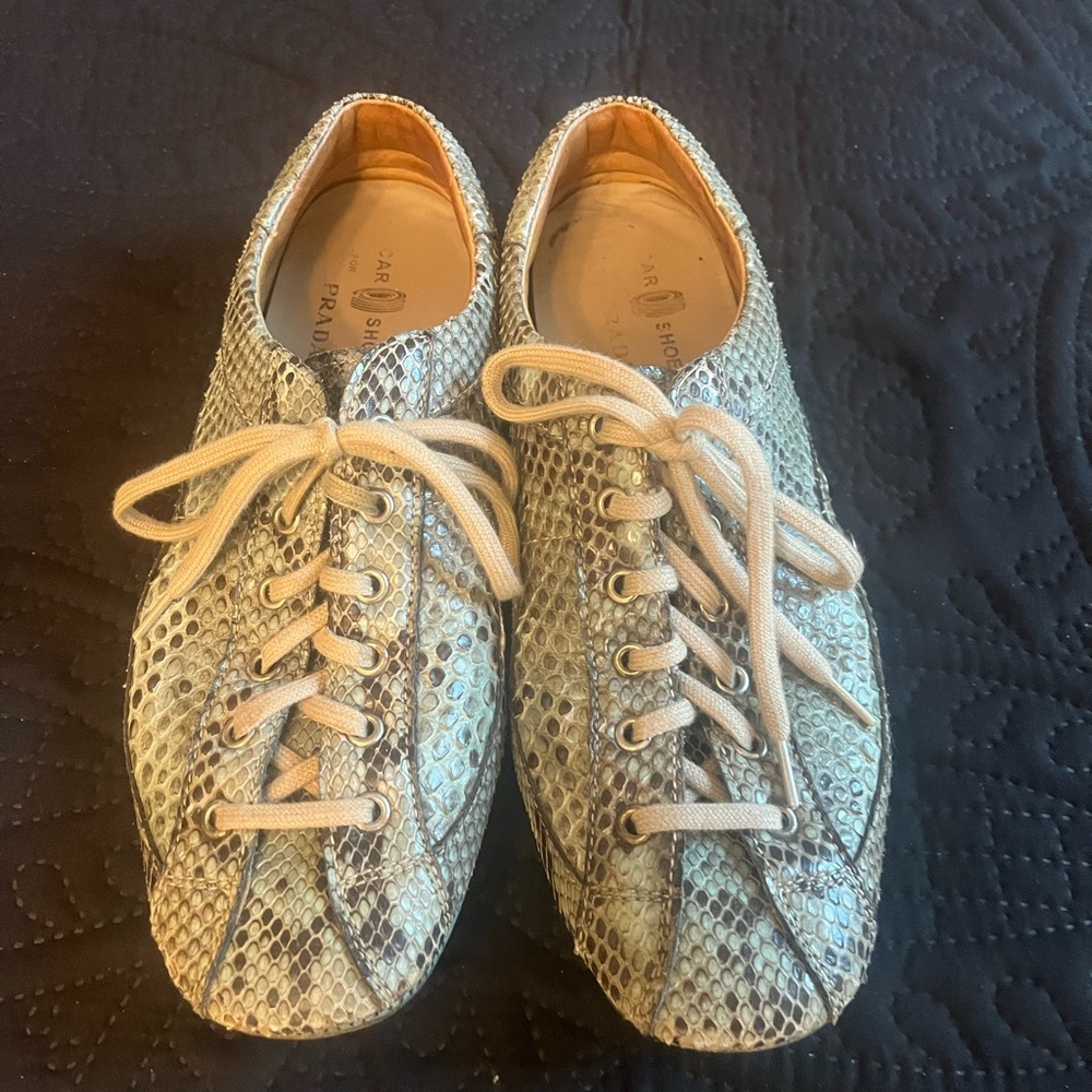 Snakeskin Patterned Lace-Up Sneakers